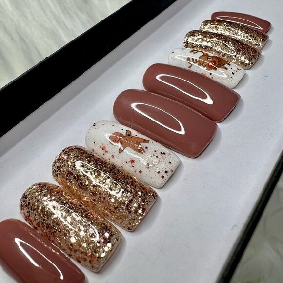 Holiday Custom Press On Nails | High Quality Nails | Handmade - Picture 2 of 11